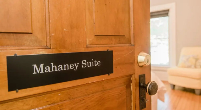 Апартаменты Mahaney Suite BW Boutique Hotel