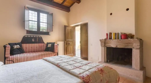 Amazing villa 2Km from the beach, Забронировать Вилла Виллы Боза, Вилла