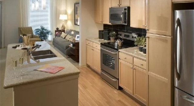 Oakwood At 1600 Glenarm Place, Забронировать Отель Отели Денвера 3 звезды, рядом с Stout Street Health Clinic, 3*