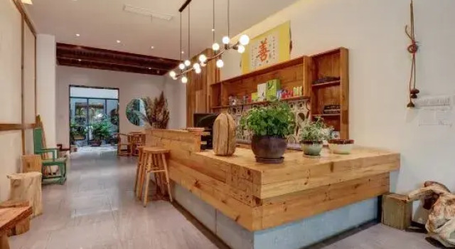 Qingchengshan Town Yunqi B&B