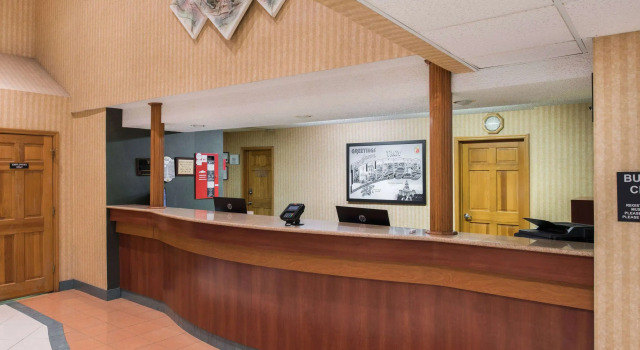 Super 8 Troy, Rezerwuj Hotel Hotele w Illinois z basenem, Basen