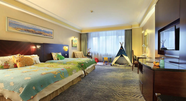 Номер Семейный Guilin Lijiang Waterfall Hotel