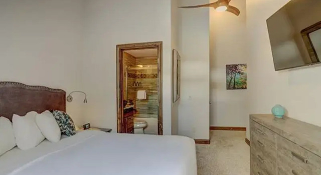 Номер Premier с балконом River Mountain Lodge, A Vail Resorts Property