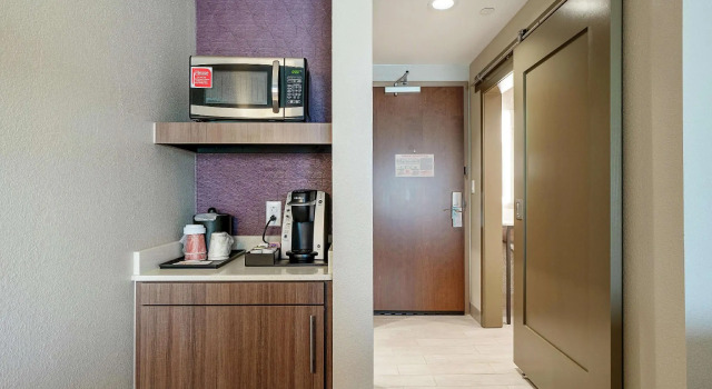 Четырёхместный номер Standard Hilton Garden Inn Edmond / Oklahoma City North, OK