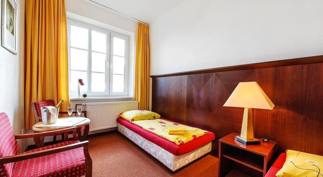 Hotel Krasna Vyhlidka, Забронировать Отель Вацов 
