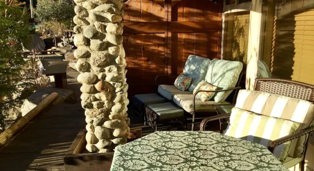 Двухместный люкс с красивым видом из окна The Tuwanek Bed and Breakfast