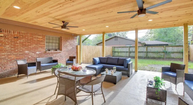 Коттедж Spacious Little Rock Home w/ Patio - 9 Mi to Dtwn!