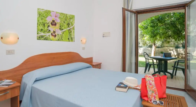 Residence Torre Del Porto, Rezervasyon Otel Mattinata Foresta Umbra
