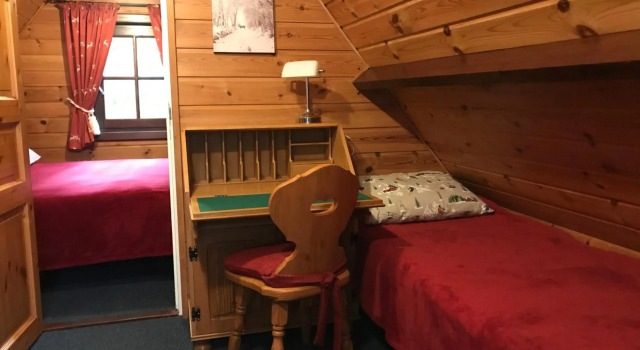 Romantisch Gastenverblijf 'Het Vogelhuisje', Rezerwuj Hotel Hotele w Veluwe z parkingiem, Parking