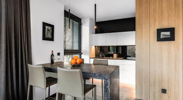 PLATiNIUM RESIDENCE&SPA BASEN-SAUNA CENTRUM, Reserva ahora Apartamento Hoteles en Lublin con piscina, Piscina