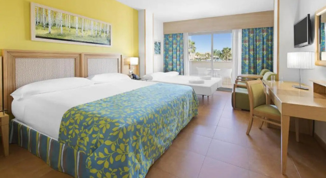 Семейный номер Standard Elba Costa Ballena Beach & Thalasso Resort