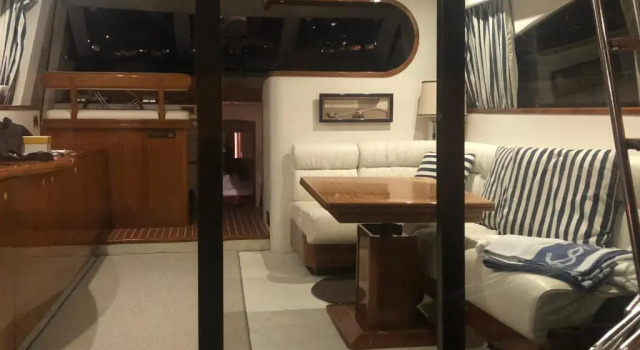 Yacht Summertime 3 Bedrooms, Rezervovat Hotel Hotely v Monako s parkováním, Parkování