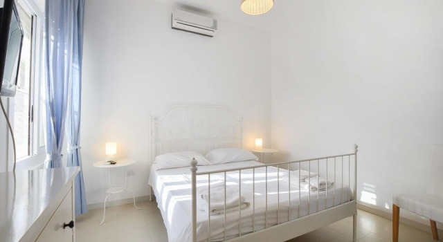 Amazing Home in Scoglitti With 4 Bedrooms and Wifi