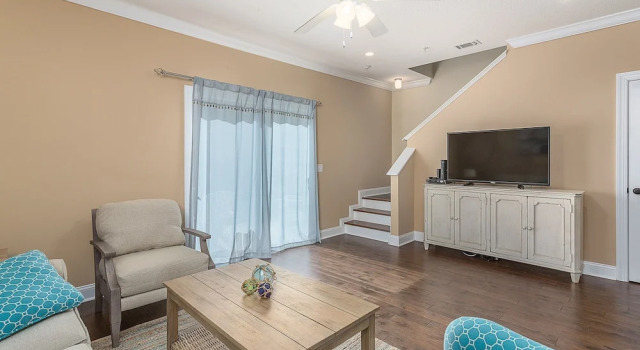 1304 Reserve Court by Hodnett Cooper, Book Hotel Hoteller i St Simons Island med pool, Swimmingpool