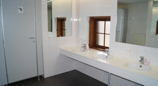 Кровать в общем номере Youth Hostel Feldkirch