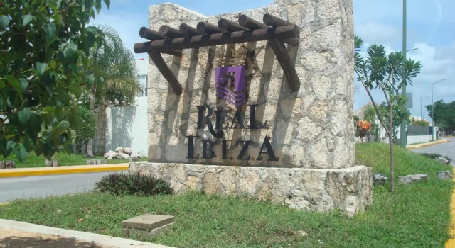 Коттедж A 10 minutos en auto de la Playa y 5ta. Av. (Casa en Real Ibiza)
