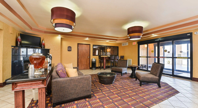 Best Western Plus Midwest Inn & Suites, Prenota Hotel Salina Kansas