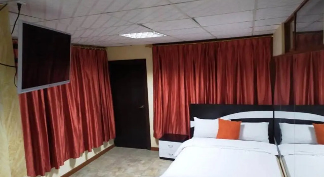 La Kapital Hotel, Buchen Sie Hotel SPA-Hotels in Tungurahua, SPA