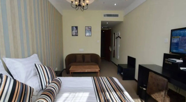Urba Hotel (Nanjing Xuzhuang Metro Station, Software Park), Book Hotel Qilinmen Qi Xia