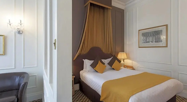 Четырёхместный полулюкс Thistle Hyde Park Hotel