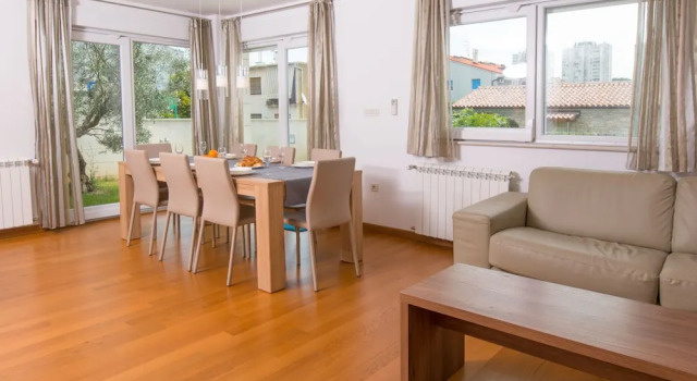 Апартаменты Deluxe Villa Lumare - 100m from the sea