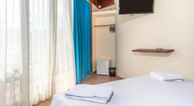 Tarmarplace, Boek Hotel Jardim do Mar Madeira