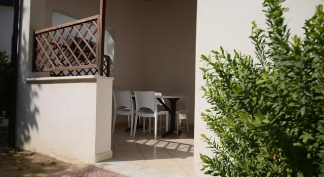 Коттедж с 2 комнатами Villaggio Le Palme
