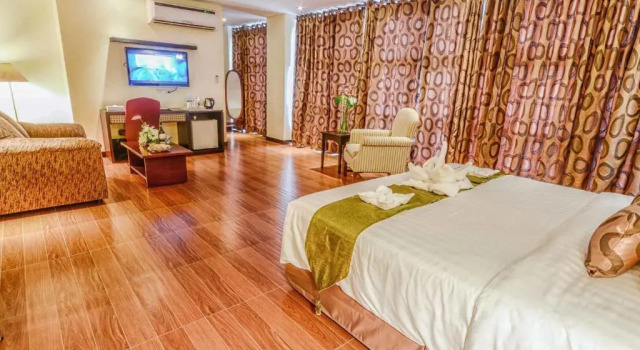 Полулюкс Fersal Hotel - Puerto Princesa