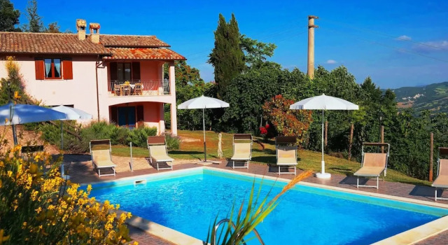 Вилла Villa in Marche With Pool & Panoramic Views