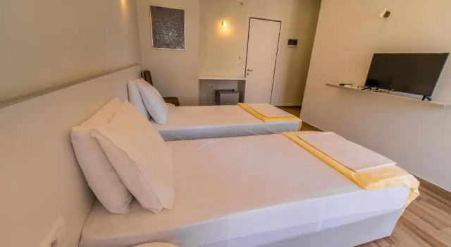 Двухместный номер Standard с балконом Hotel NEBO