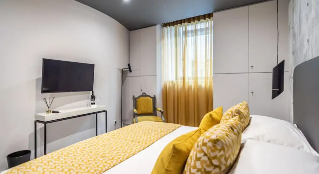 Номер Deluxe 33 Solonos Suites