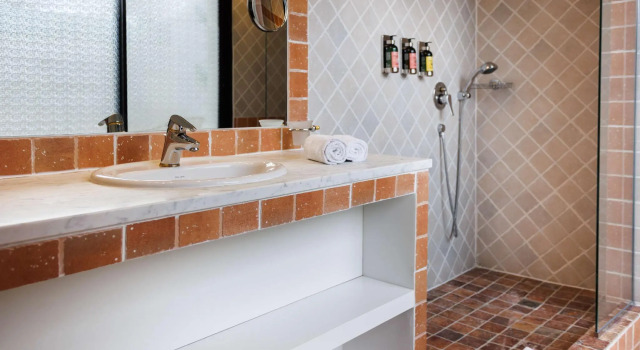 Номер Classic Grand Hotel dOrange, BW Signature Collection