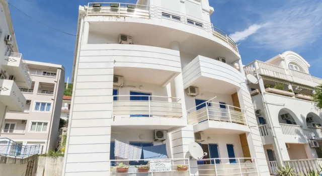 Apartment Mila, Забронировать Апартаменты/квартира Отели Округа Херцег-Нови с парковкой, рядом с Пляж Топла, Парковка