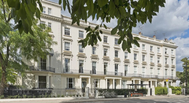 Deluxe Studio Suite in Historic Camden Terrace