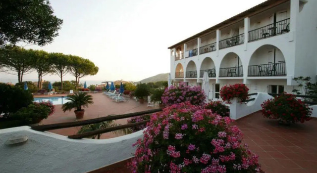 Club Hotel Cormorano, Reserva ahora Hotel Hoteles en Poltu Quatu con piscina, Piscina
