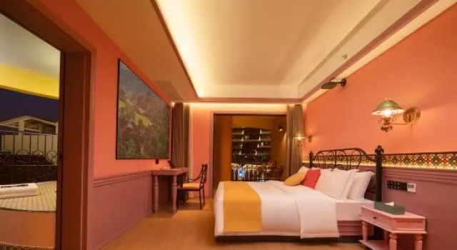 Семейный люкс с балконом и с видом на реку Xishuangbanna Jinghong Manzhou Hotel (Star Night Market)