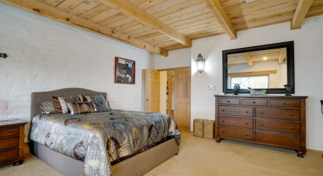 Коттедж Las Cruces Home La Casa Blanca w/ Courtyard