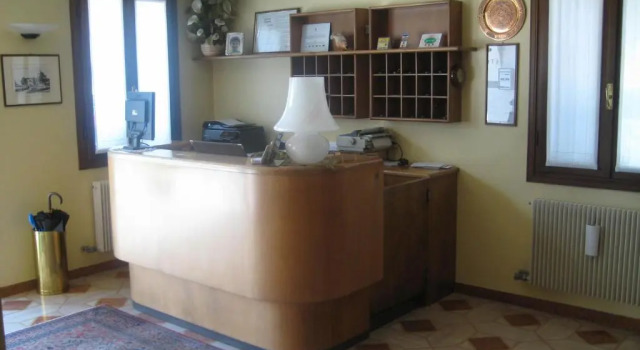 Hotel Ristorante Dotto, Prenota Hotel Maserada sul Piave 