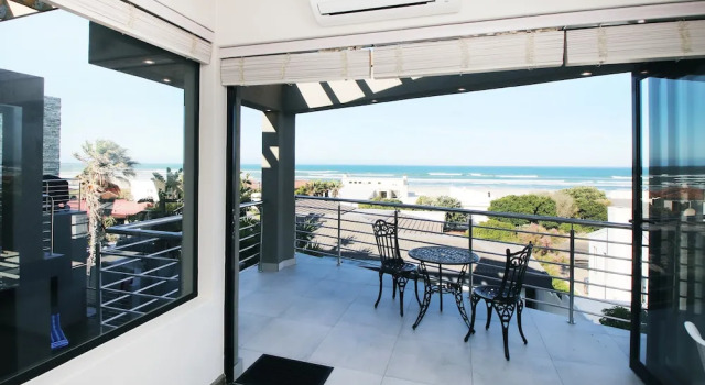 Номер Executive C la Vie Luxury Accommodation