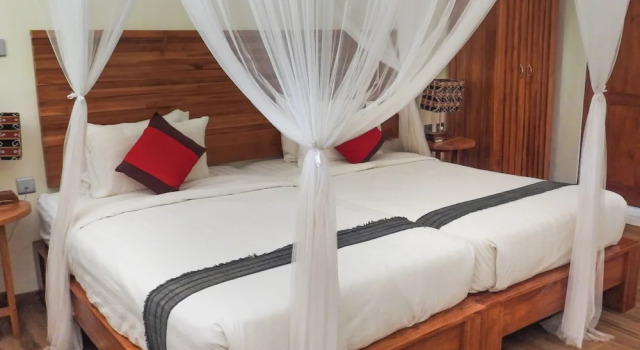 Вилла с 2 комнатами с балконом Puri Sari Beach Hotel