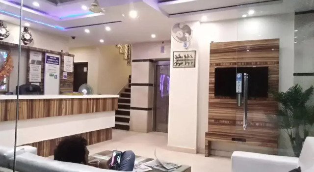 Hotel Saffron Inn