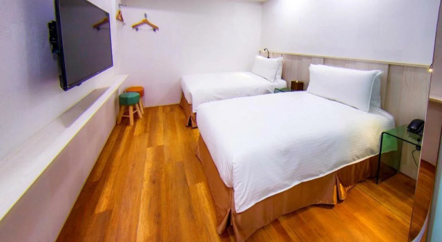 APause Inn
