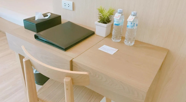 Двухместная студия с балконом Karin Hotel And Serviced Apartment