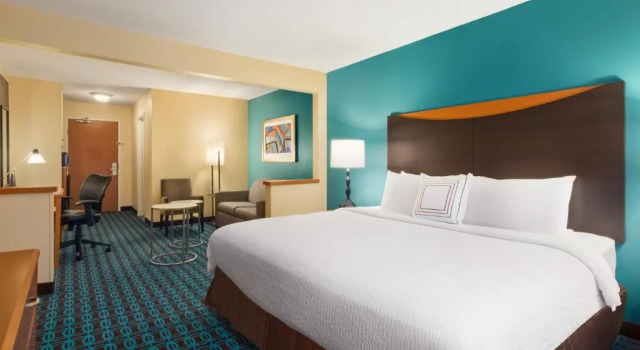 Студия Amerivu Inn and Suites