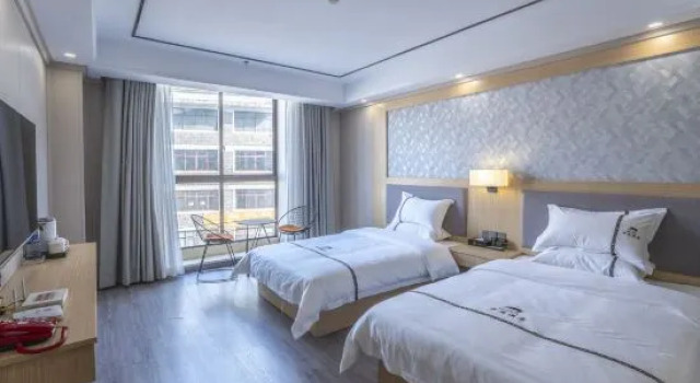 Zhongwu Hotel, Book Hotel Hoteller i Zhenyuan med parkering, Parkering