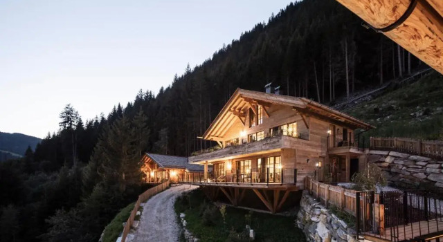 Шале Alphotel Tyrol