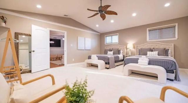 Marbella Lane - Charming 4BR Bungalo for Relaxing Retreat