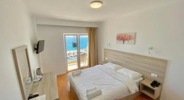 Sun N Blue Hotel, Забронировать Отель Отели в центре Саранда, в центре