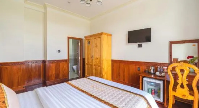 Люкс Deluxe Dieu Thong Hotel