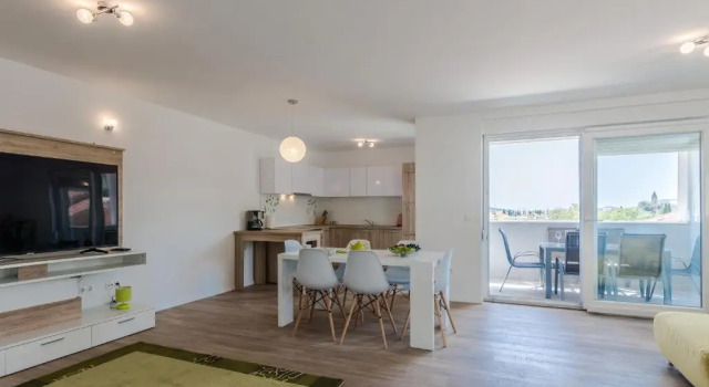 Apartments Sunrise, Забронировать Апартаменты/квартира Остров Углян , рядом с Пляж Поляна